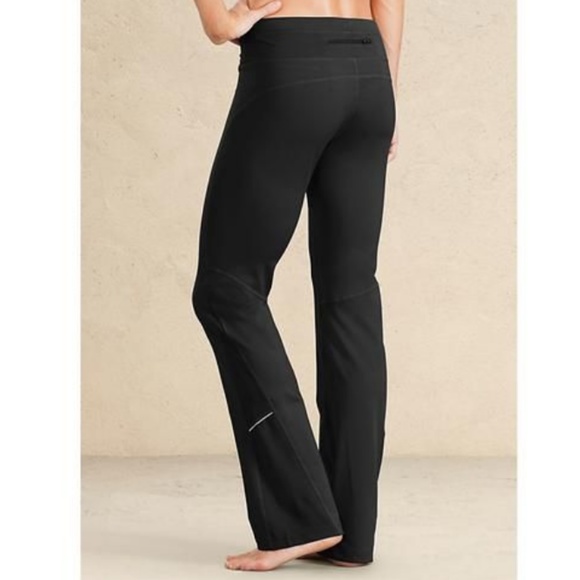 Athleta Pants & Jumpsuits Athleta Black Roundabout Yoga Pants